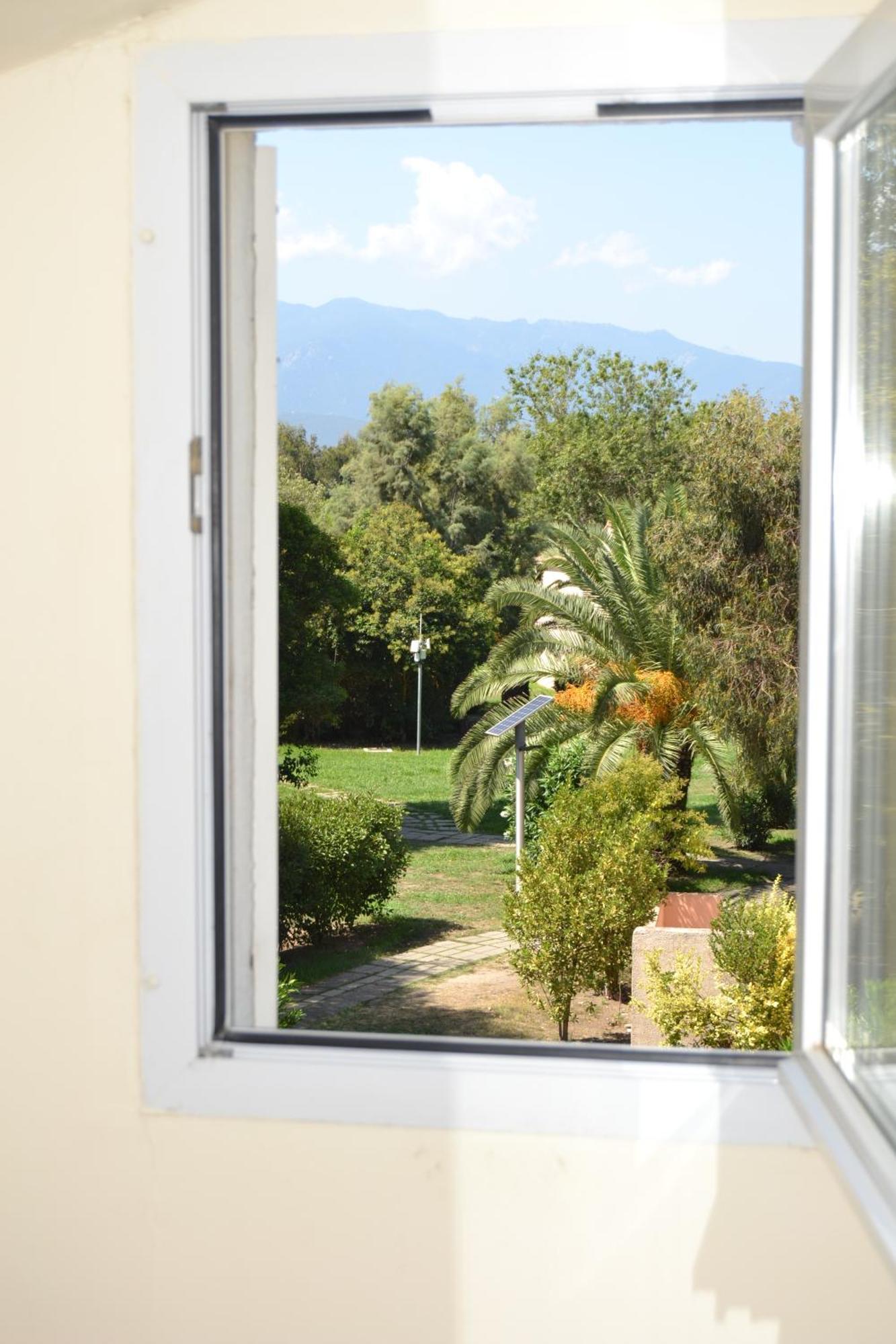 H4 Vila Ghisonaccia Exterior foto