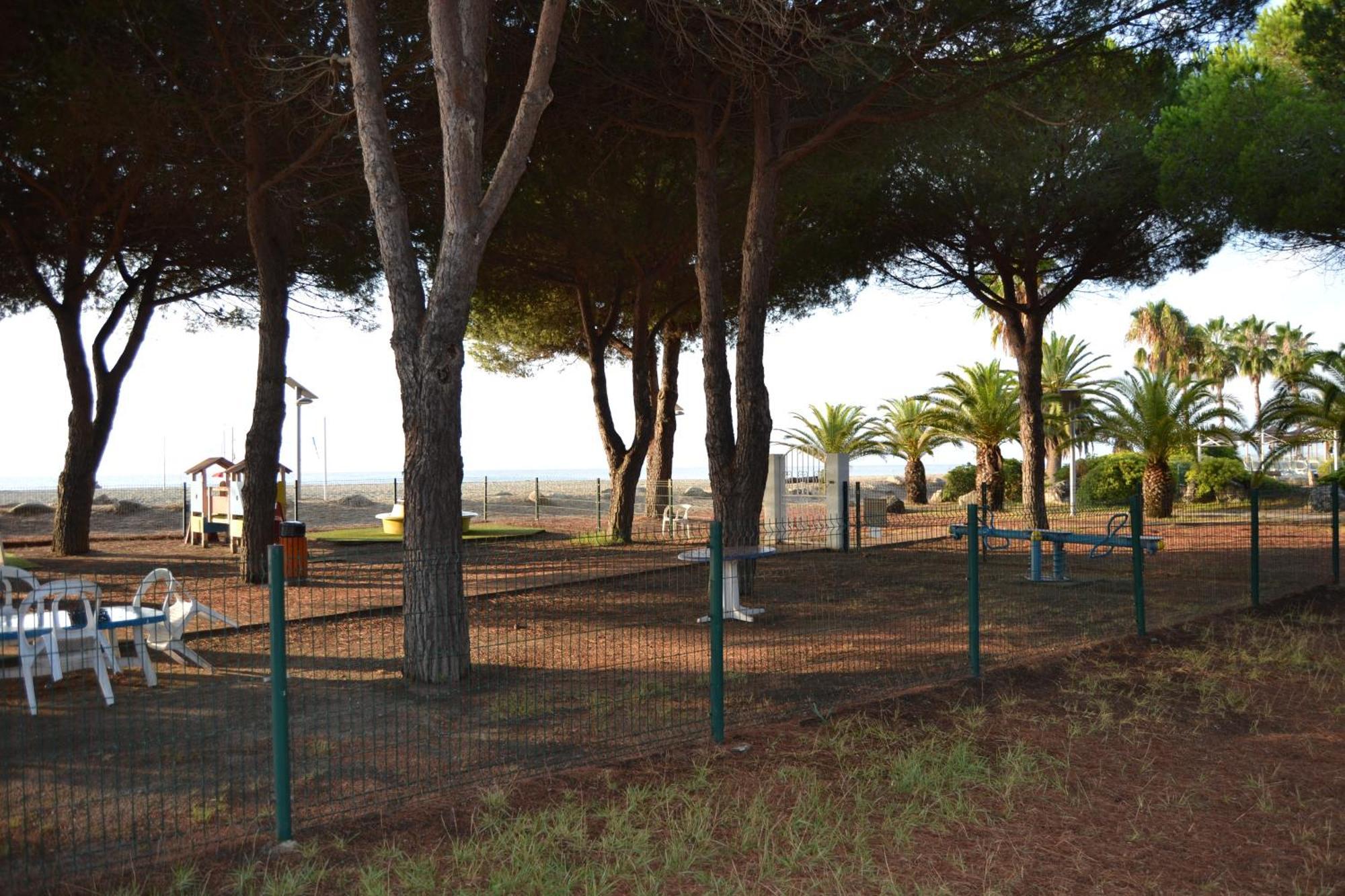 H4 Vila Ghisonaccia Exterior foto